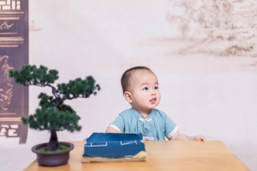 供卵包生男孩公司孕妇如何预防妊娠纹